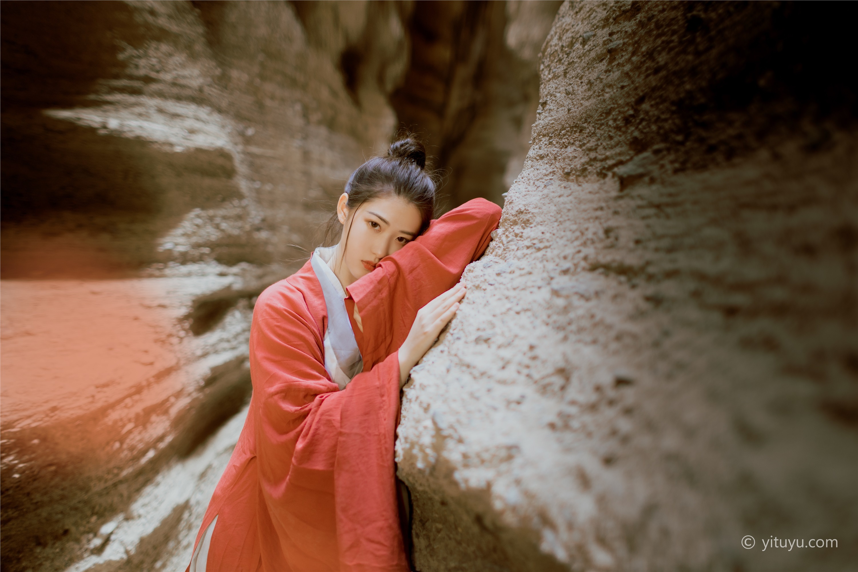 YITUYU艺图语  2021.06.30 木兰花 静静